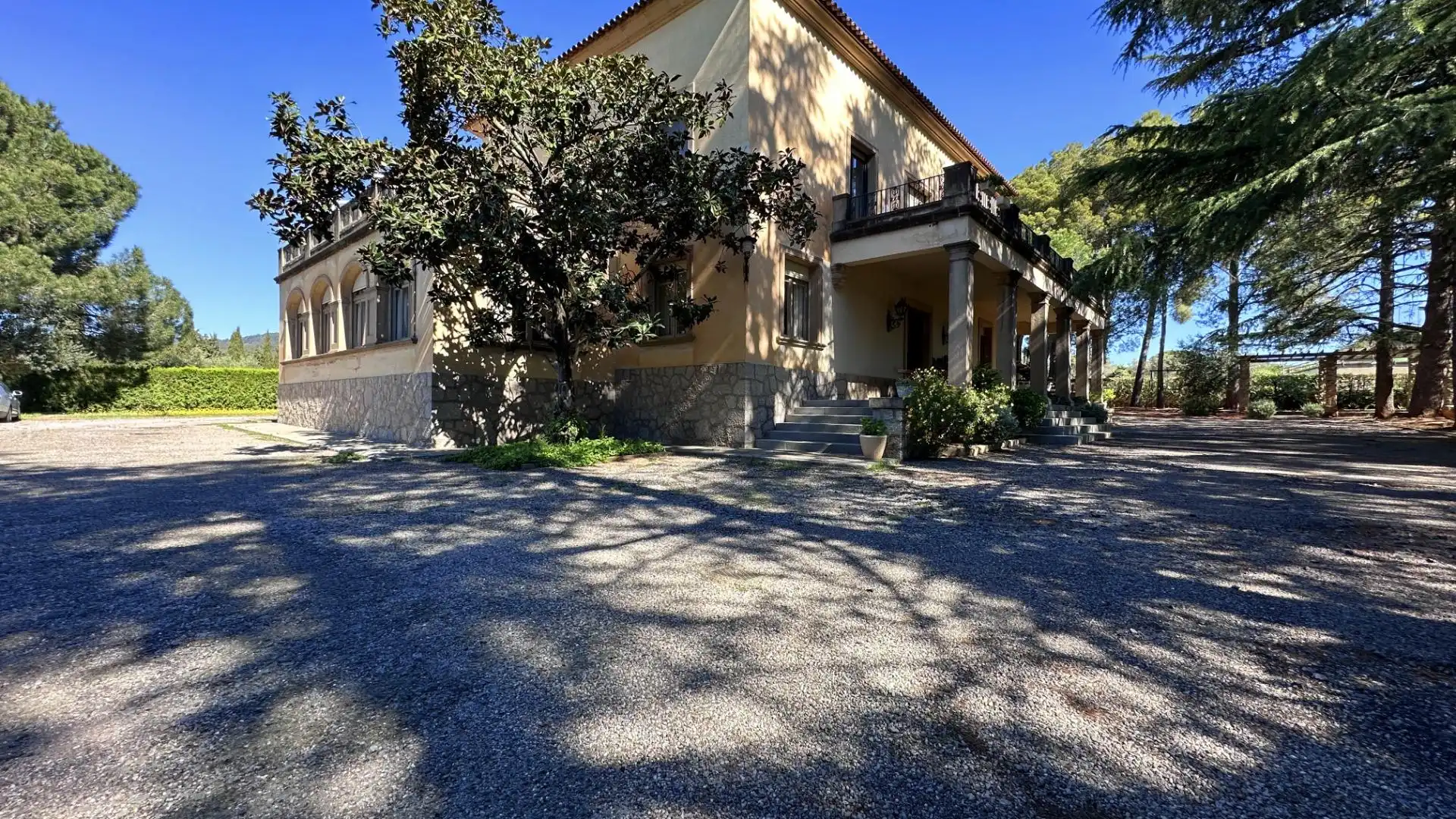Vista exterior de Casa o chalet en venta en Terrassa con Aire acondicionado, Calefacción y Jardín privado