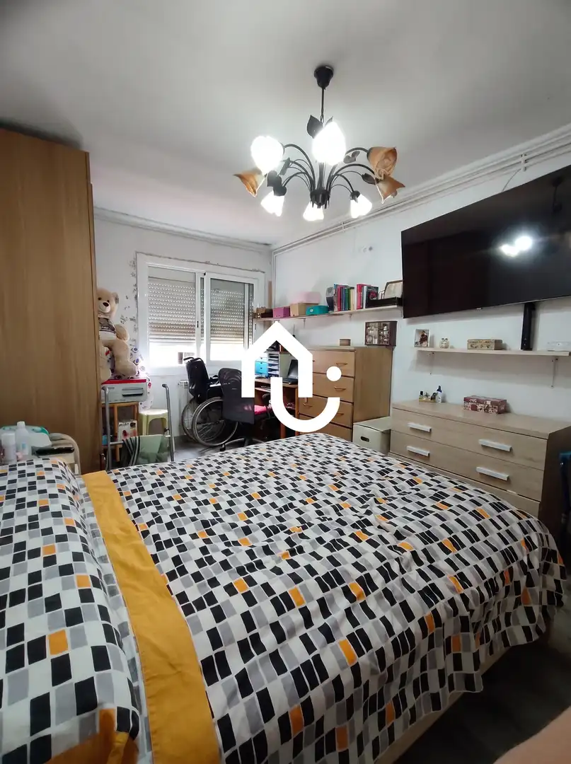 Piso con terraza en venta en Carrer de Mossèn Jacint Verdaguer, imagen 17