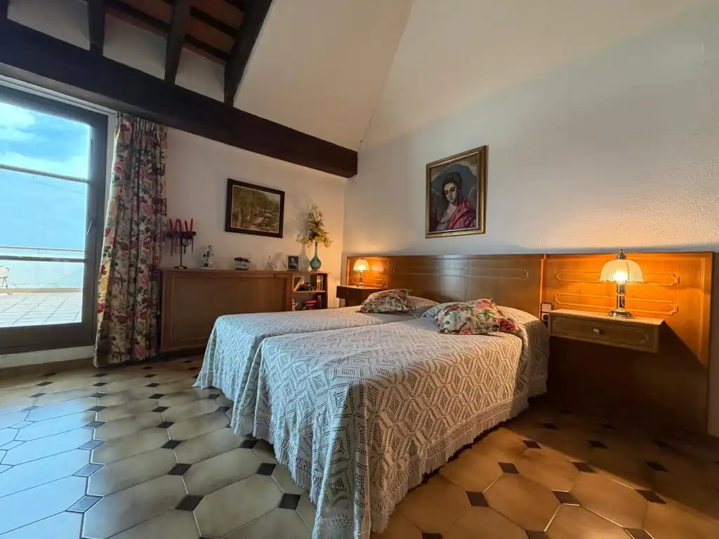Schlafzimmer von Dachboden zum Verkauf in Segorbe