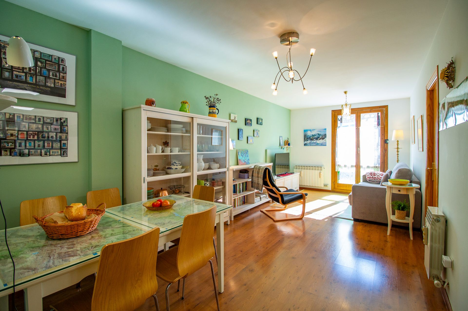 Living room of Flat for sale in Sallent de Gállego  with Heating, Parquet flooring and Storage room