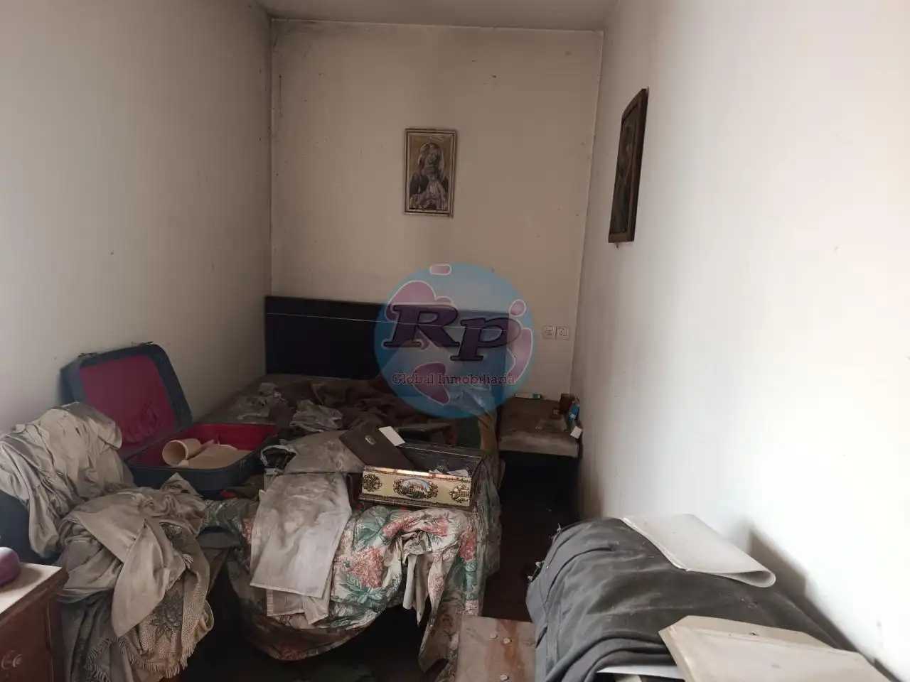 Dormitori de Apartament en venda en León Capital  amb Parquet i Terrassa