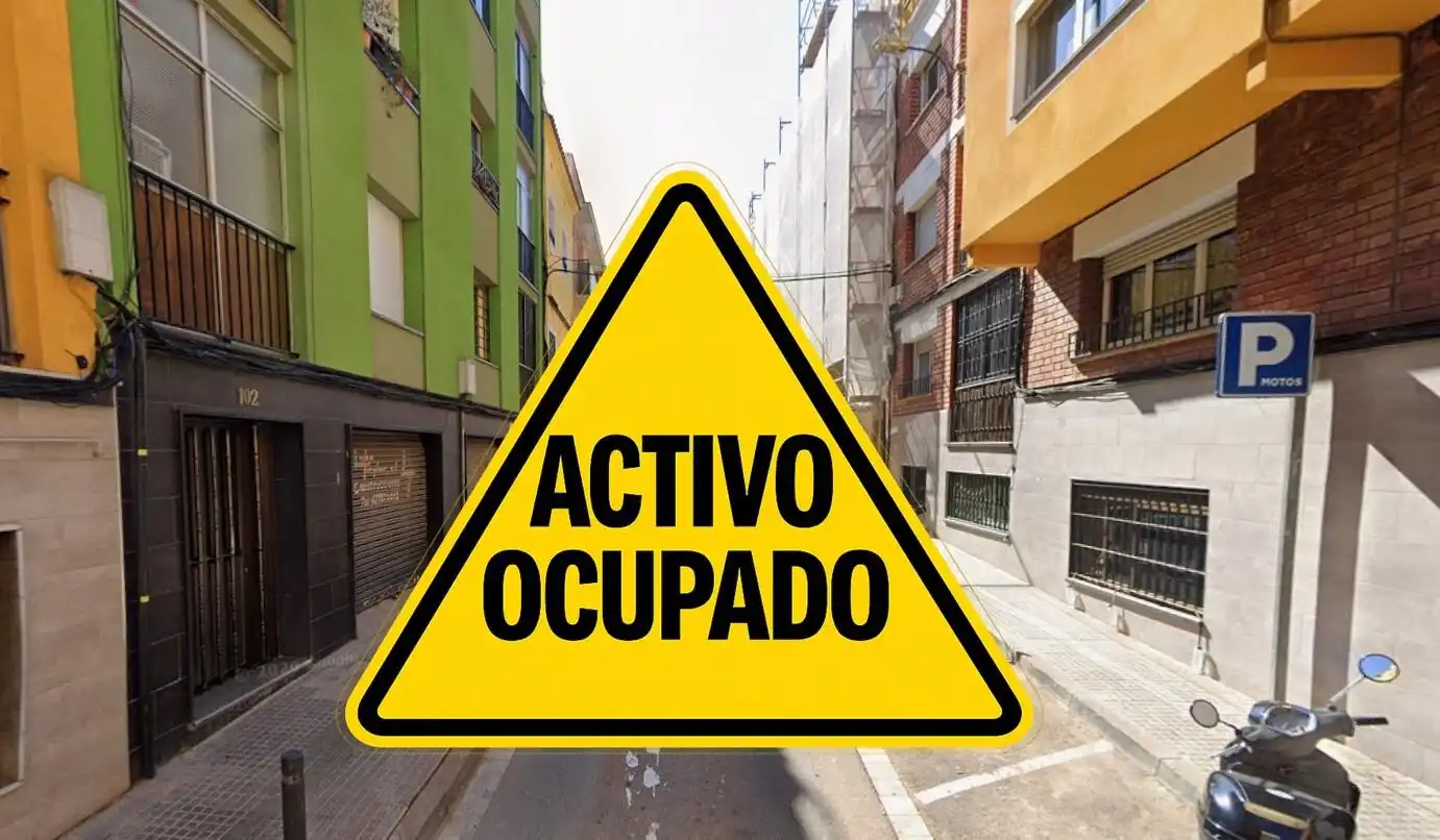 Wohnung zum Verkauf in PIRINEUS