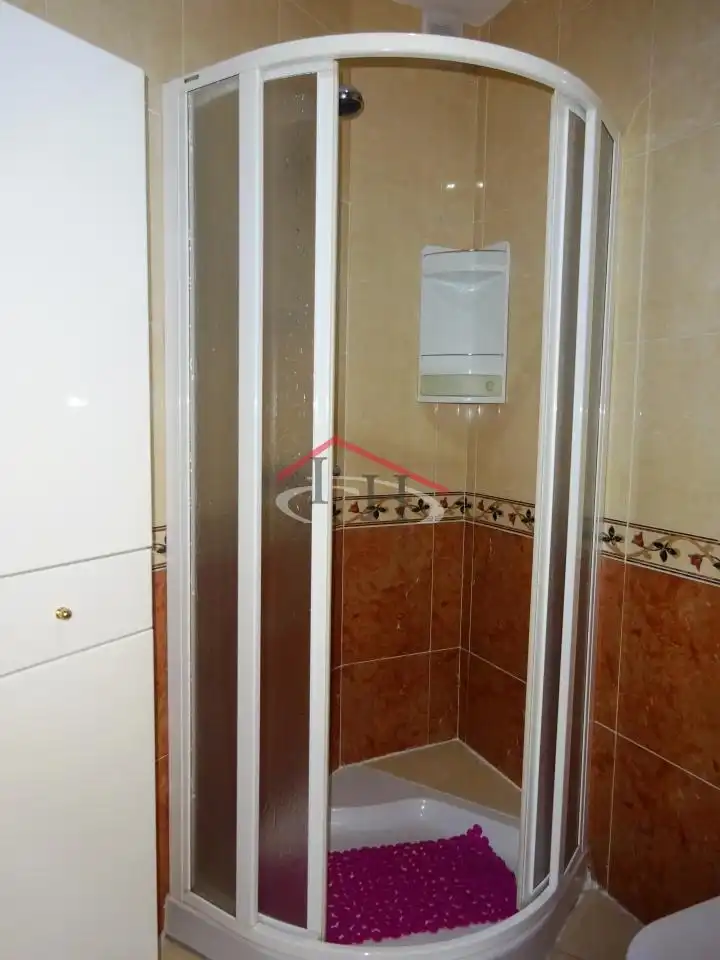 Badezimmer von Wohnung zur Miete in León Capital  mit Heizung, Parkett und Terrasse