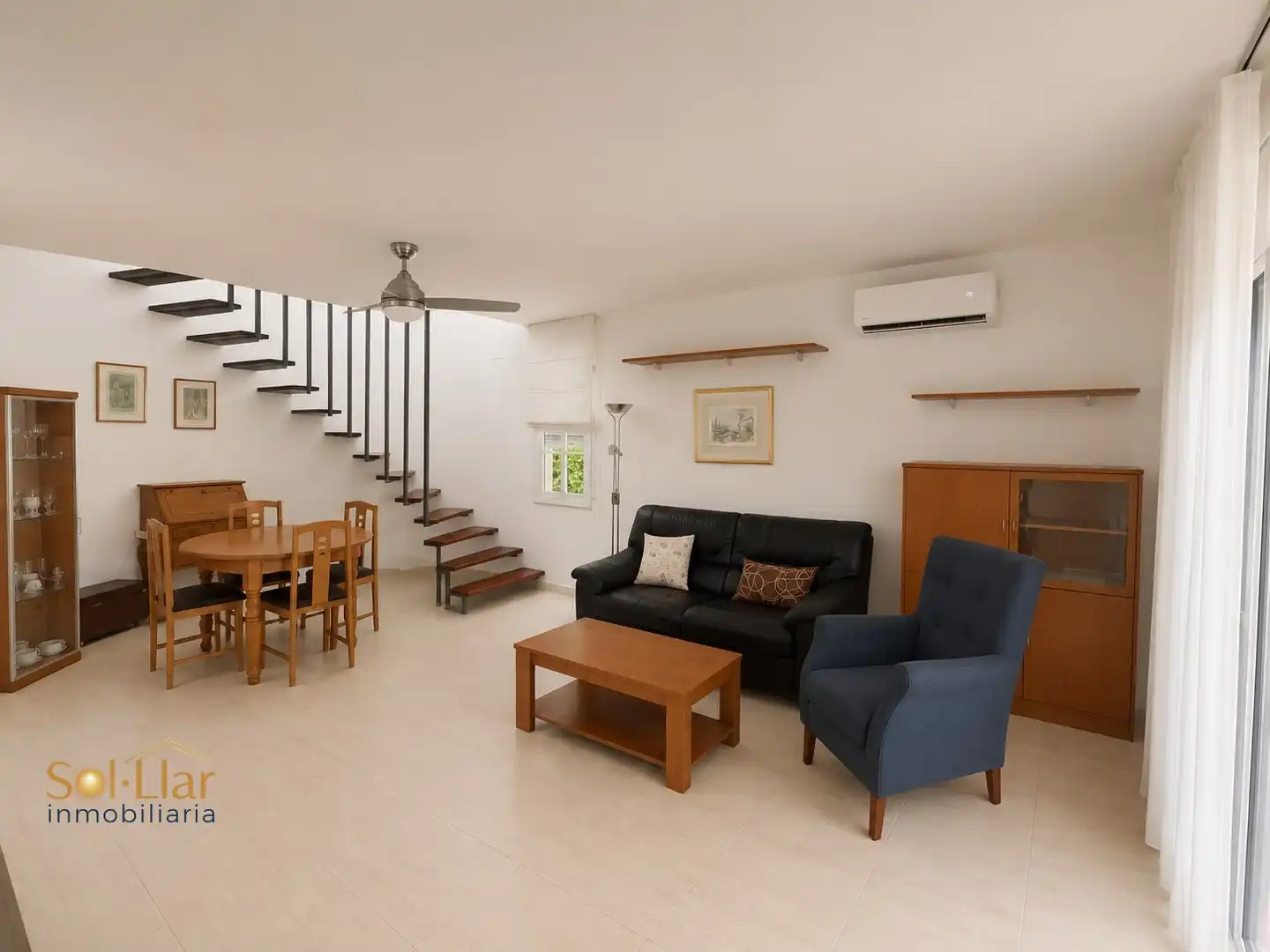 Sala de estar de Casa o chalet en venta en Mont-roig del Camp con Aire acondicionado, Calefacción y Jardín privado
