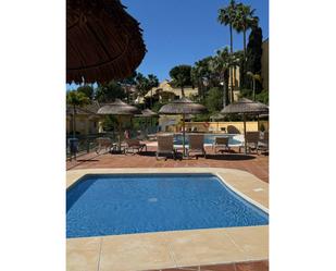 Swimming pool of Single-family semi-detached to rent in Marbella  with Air Conditioner, Heating and Terrace