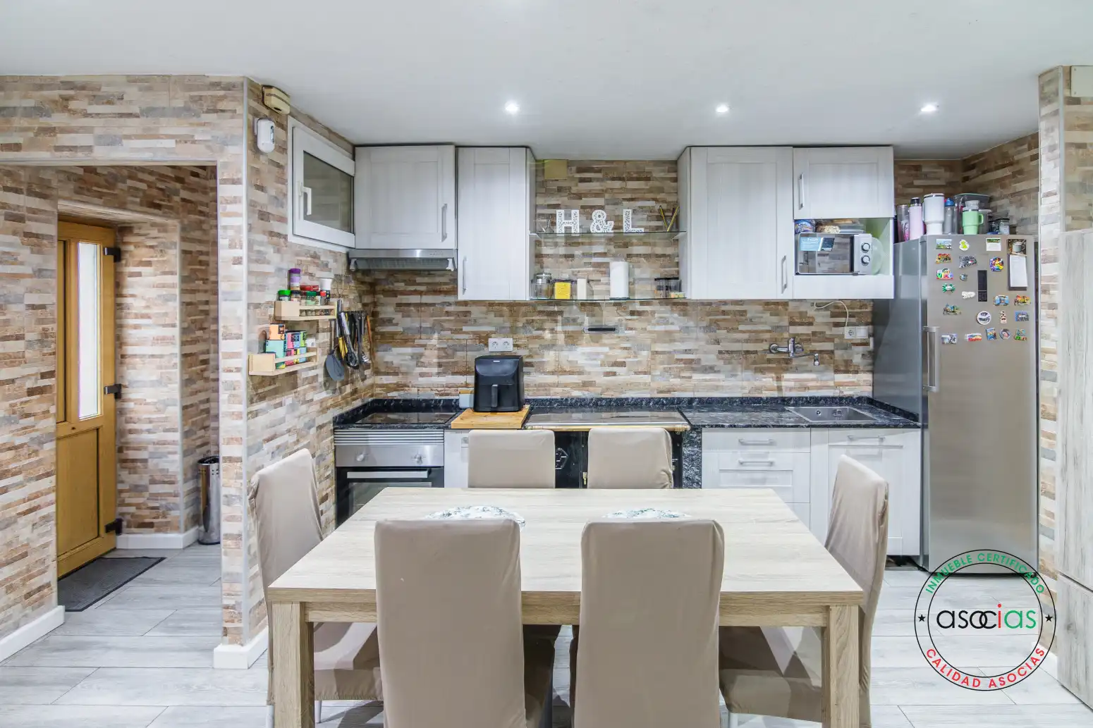 Cocina de Casa adosada en venta en Gijón  con Calefacción, Jardín privado y Parquet
