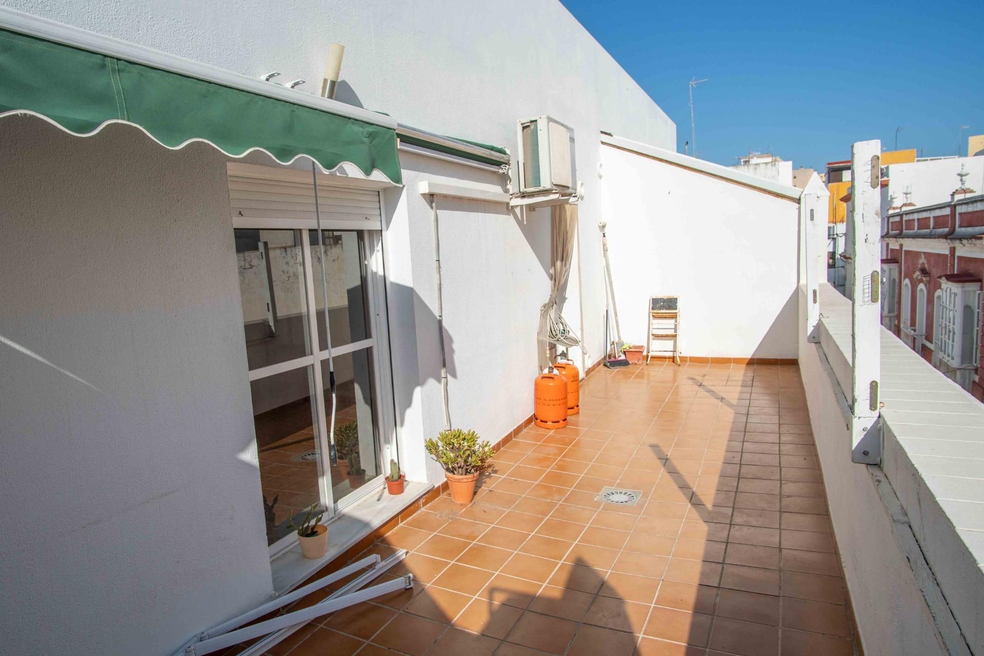 Terrace of Attic for sale in San Fernando  with Air Conditioner
