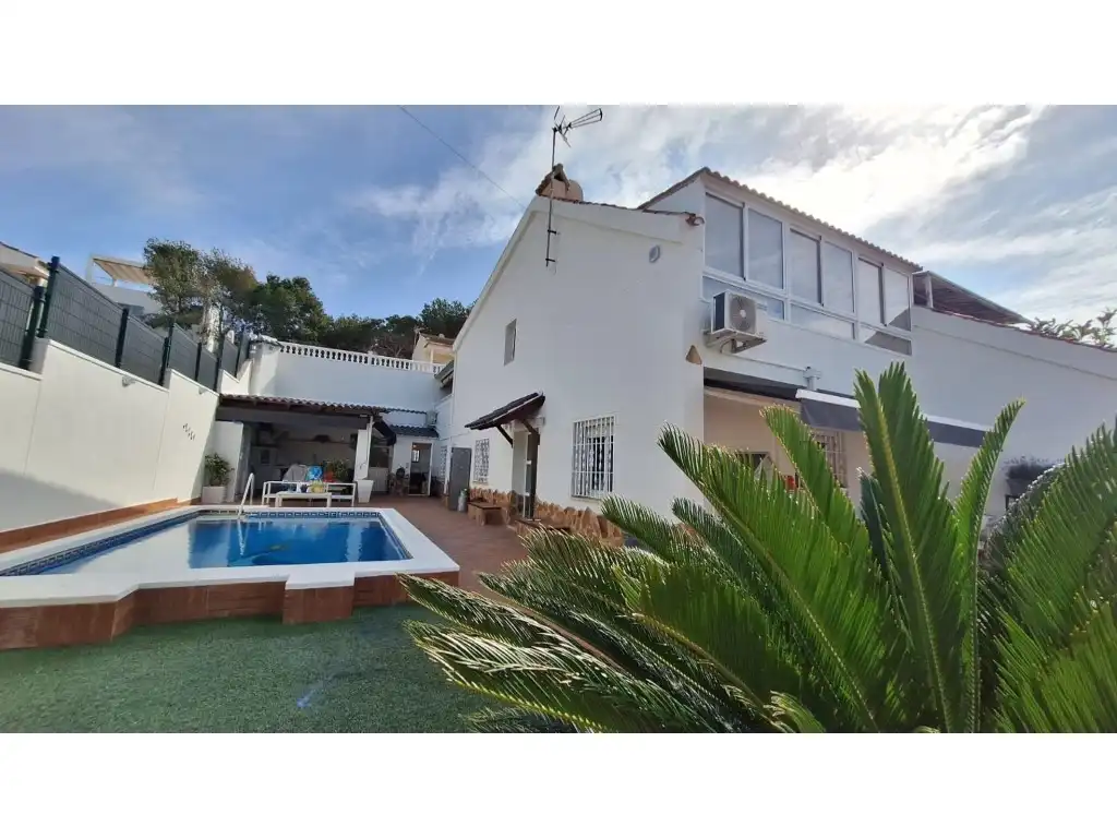Casa amb piscina en venda a Calle Tomas Martinez Domenech, imagen 2