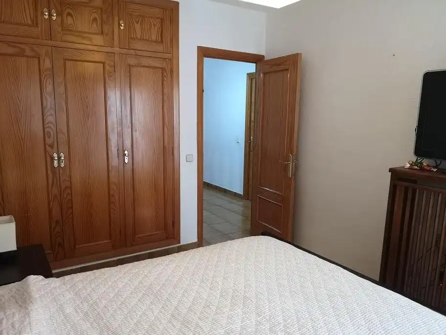 Habitación de Casa adosada en venta en Galapagar con Calefacción, Jardín privado y Terraza