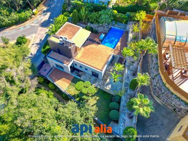 Casa con balcón en venta en QUILLAT