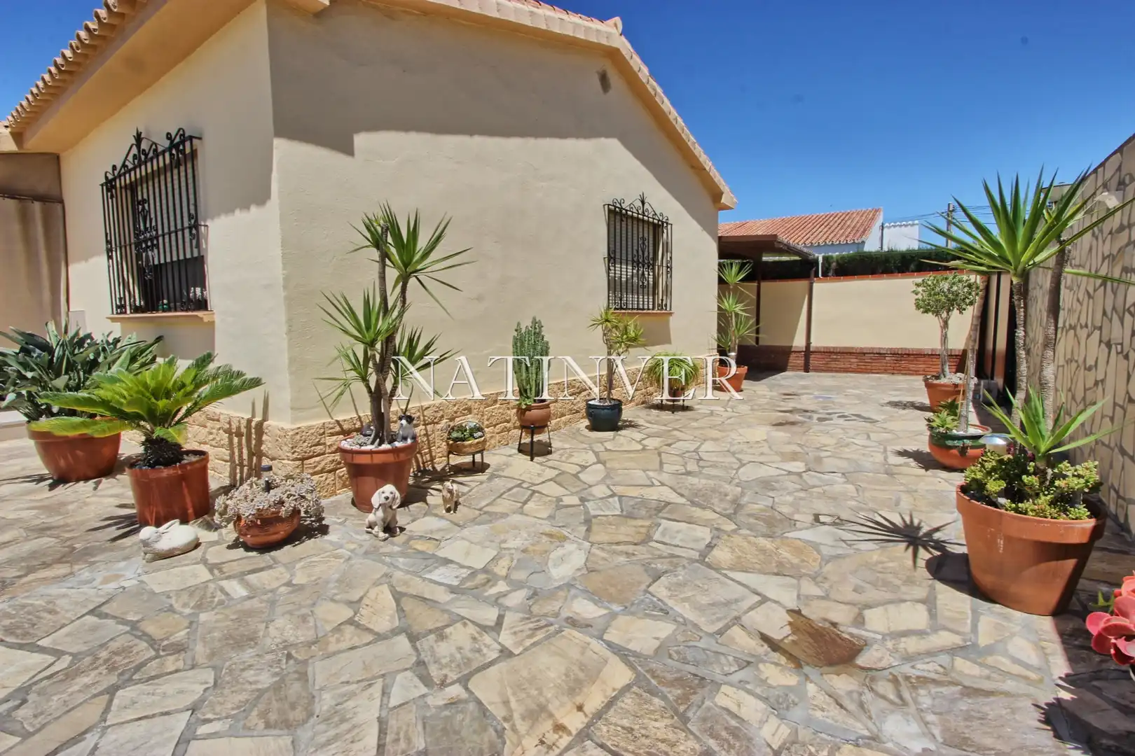 Jardí de Casa o xalet en venda en Vélez-Málaga amb Jardí privat, Terrassa i Traster