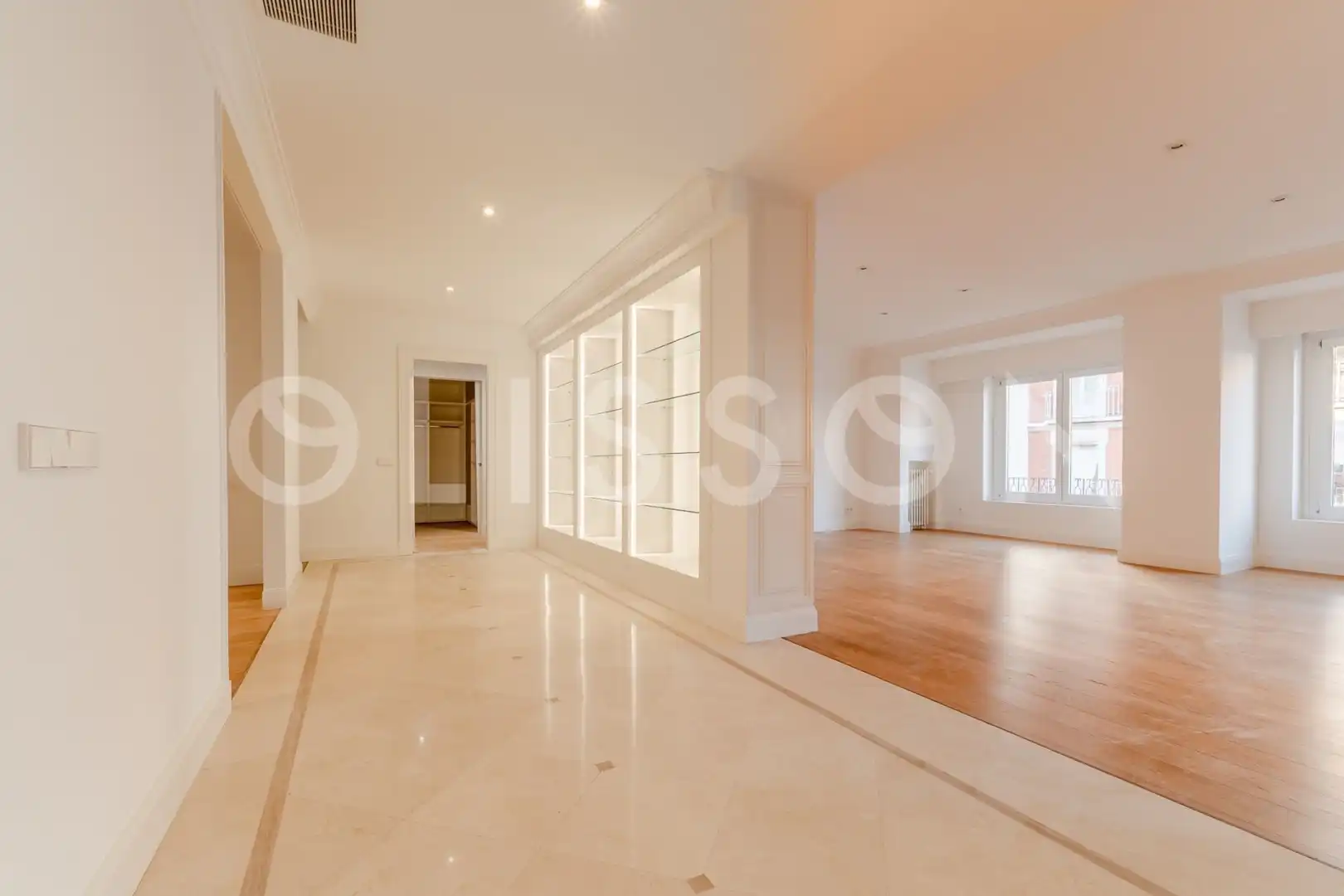 Comedor de Piso de alquiler en Madrid con Aire acondicionado, Calefacción y Trastero
