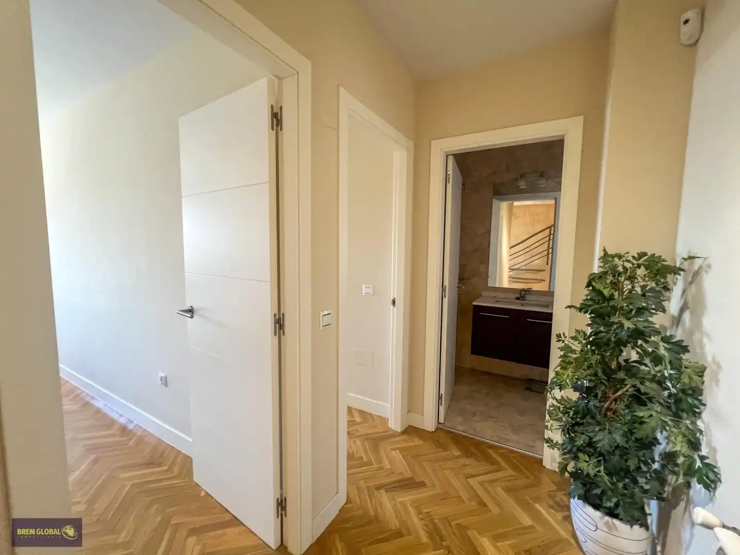 Semi-detached house with garden for sale in Calle Calle Mondalindo, imagen 41