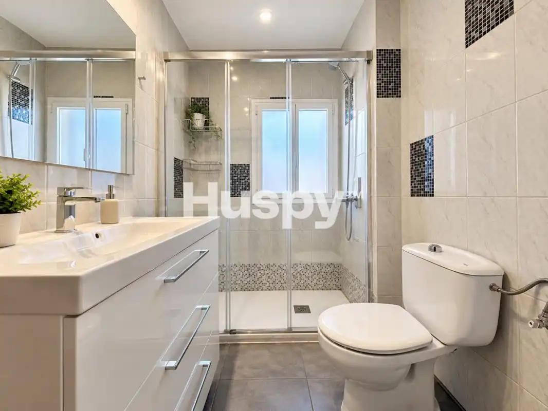 Bajo con terraza en venta en Calle de Santa Teresa de Jesús, imagen 37