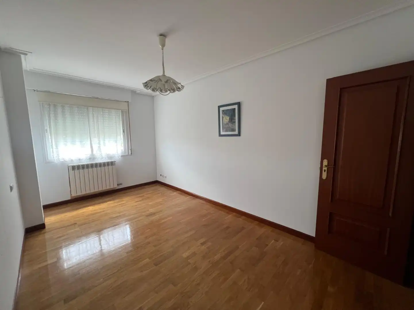 Sala de estar de Piso en venta en  Logroño con Calefacción, Parquet y Terraza
