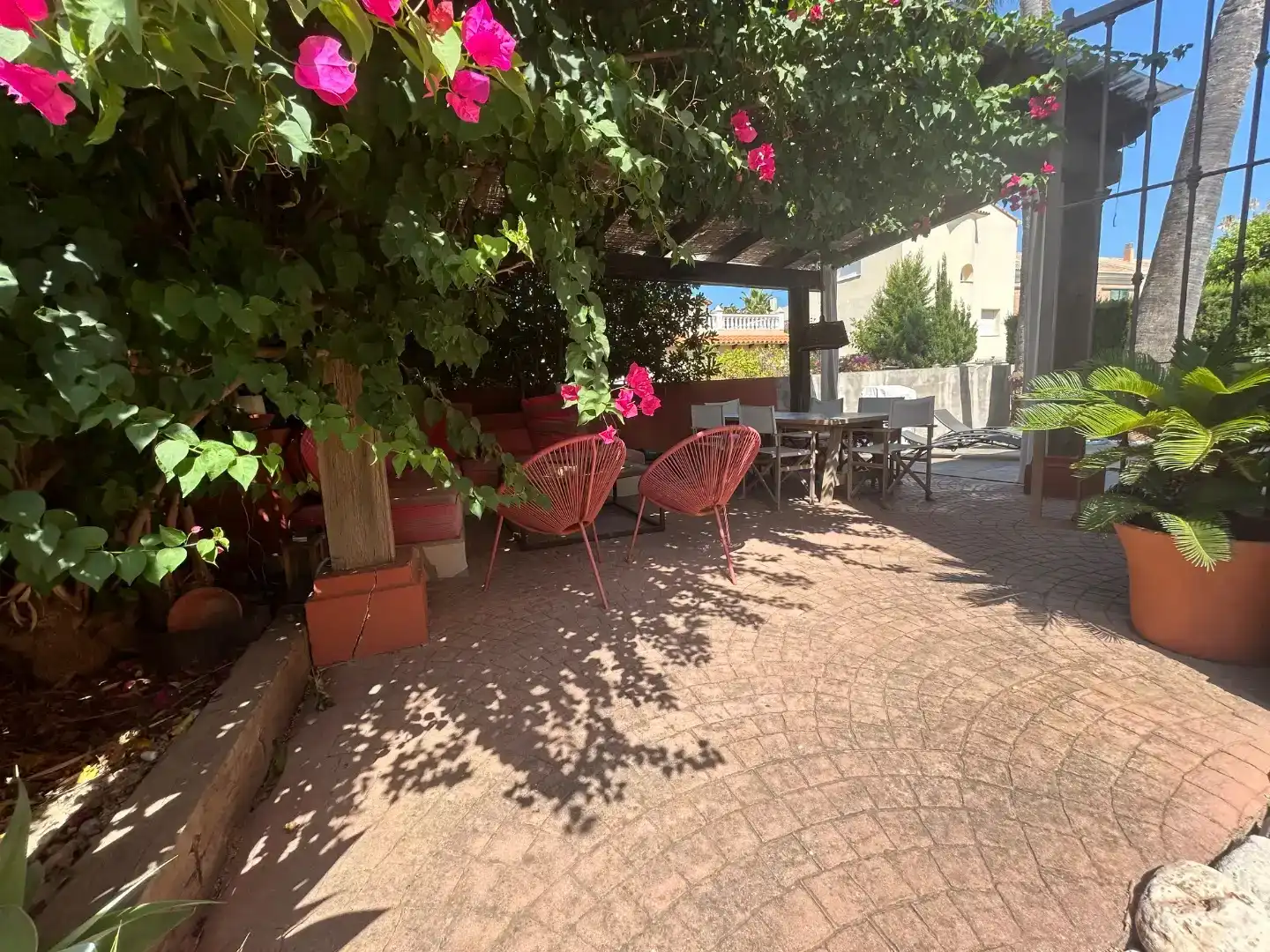 Terrassa de Casa o xalet de lloguer en Oliva amb Aire condicionat i Piscina