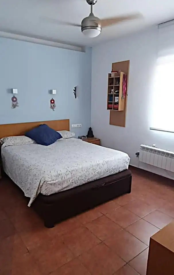 Casa aparellada amb jardí en venda a Coloma, imagen 20