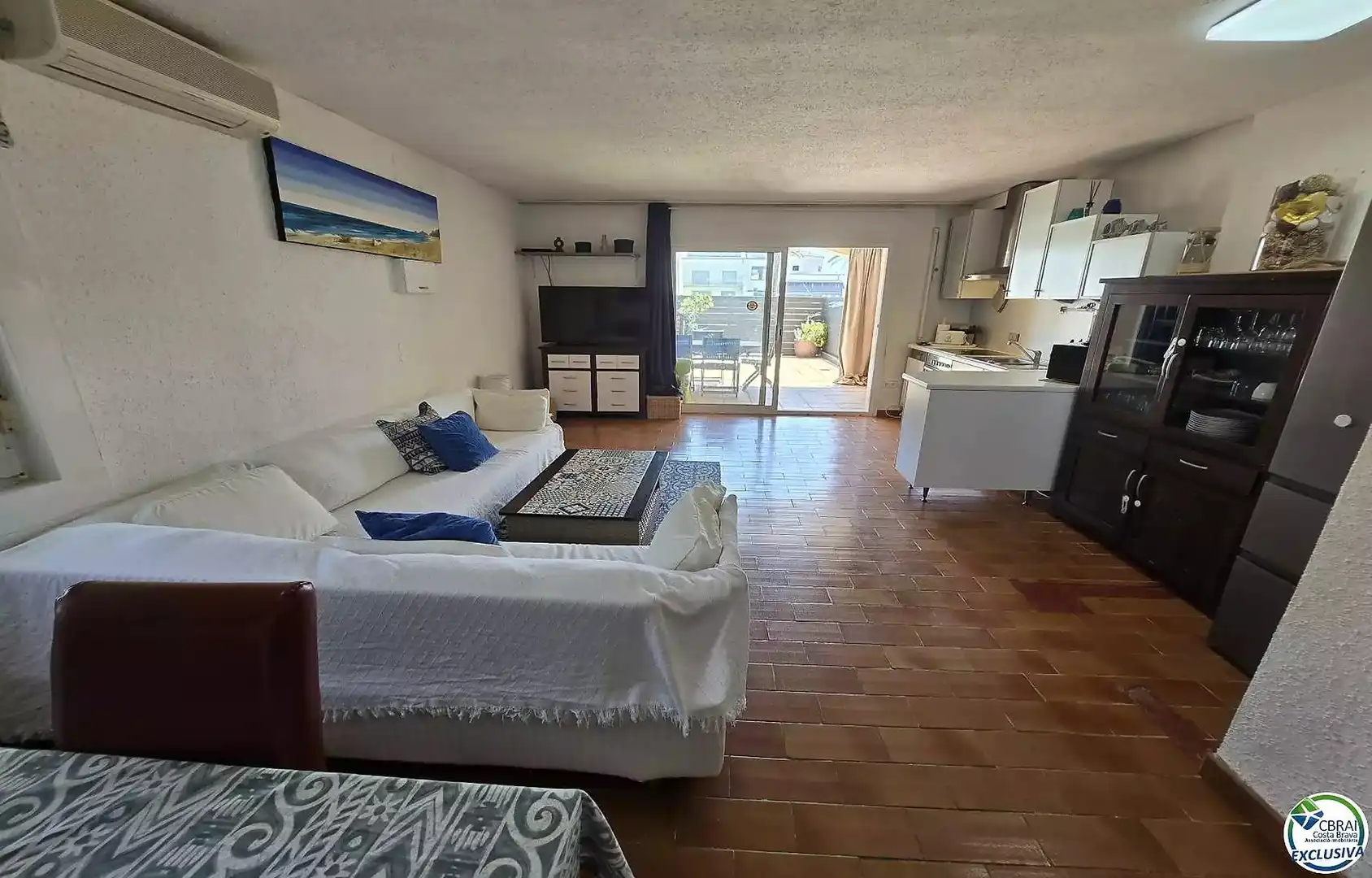 Sala de estar de Piso en venta en Empuriabrava con Aire acondicionado, Jardín privado y Amueblado