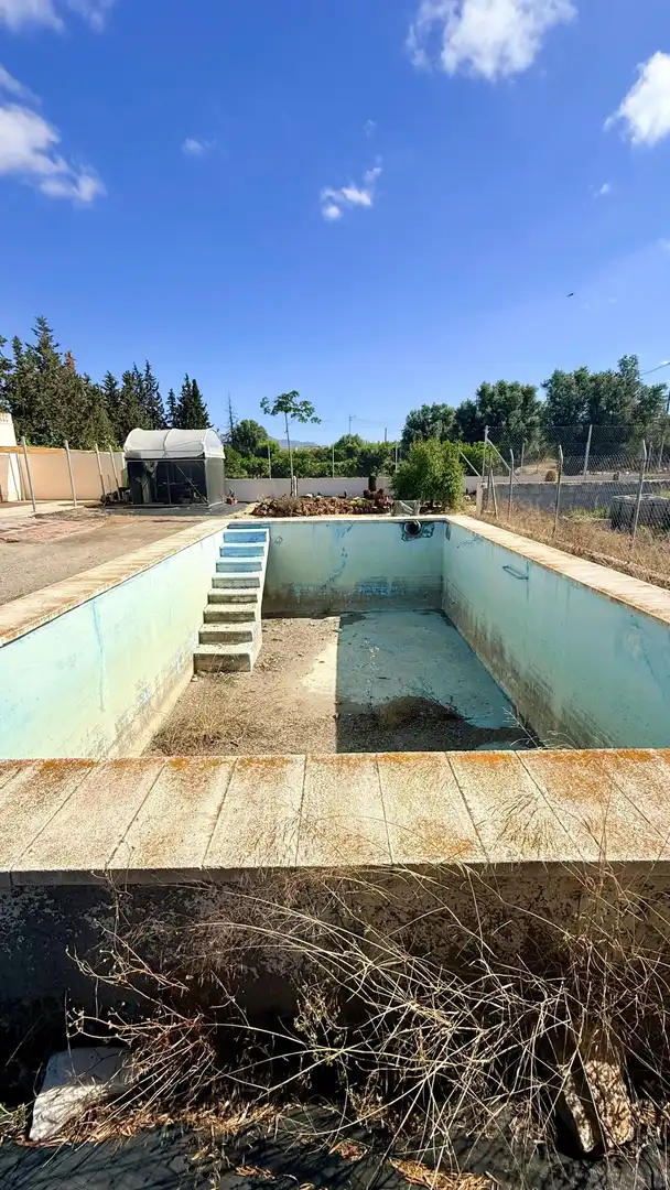 Piscina de Casa o xalet en venda en Albox amb Aire condicionat, Calefacció i Jardí privat