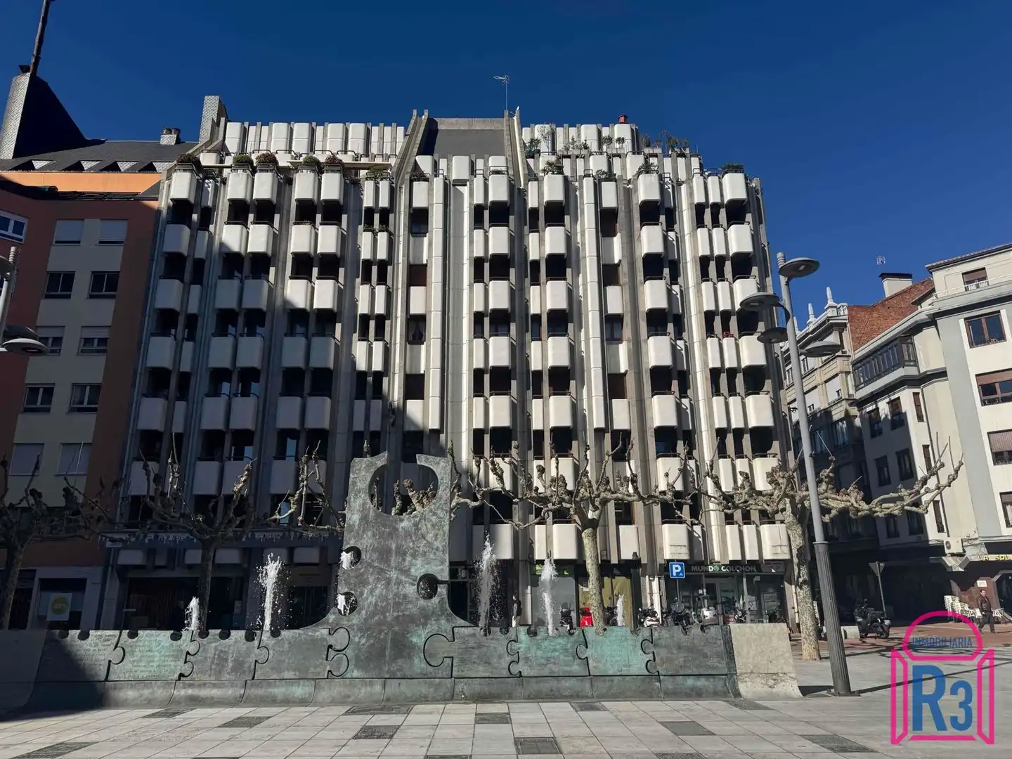 Ufficio con ascensore in vendita a De Las Cortes Leonesas