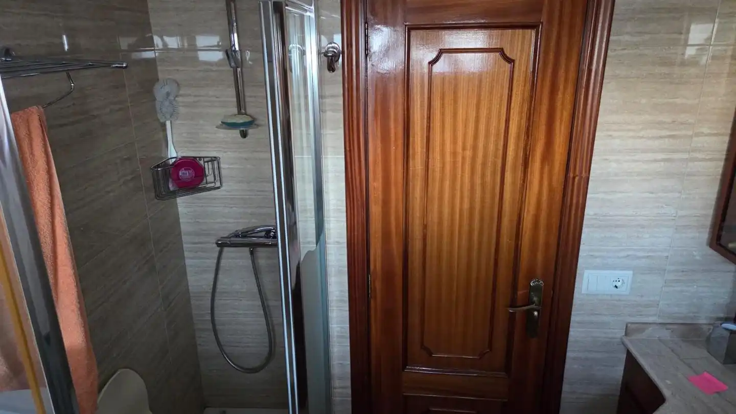 Bathroom of Flat for sale in Vigo   with Furnished