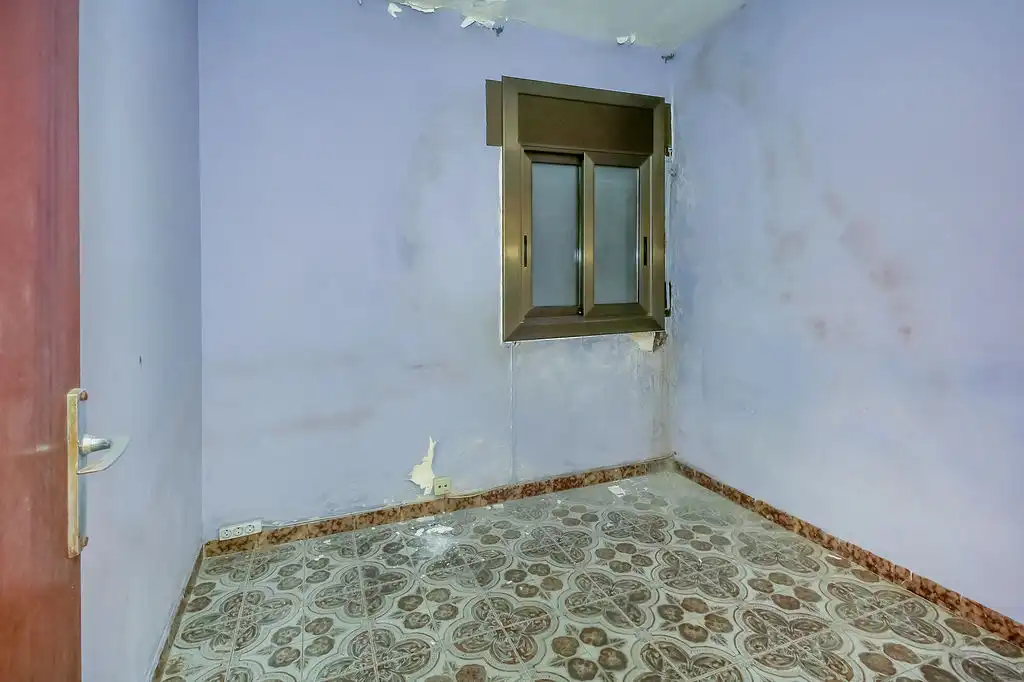 Schlafzimmer von Gebäude zum Verkauf in Sabadell