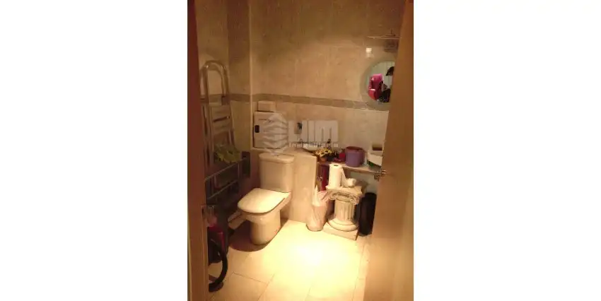 Badezimmer von Geschaftsraum zum Verkauf in Faura mit Terrasse