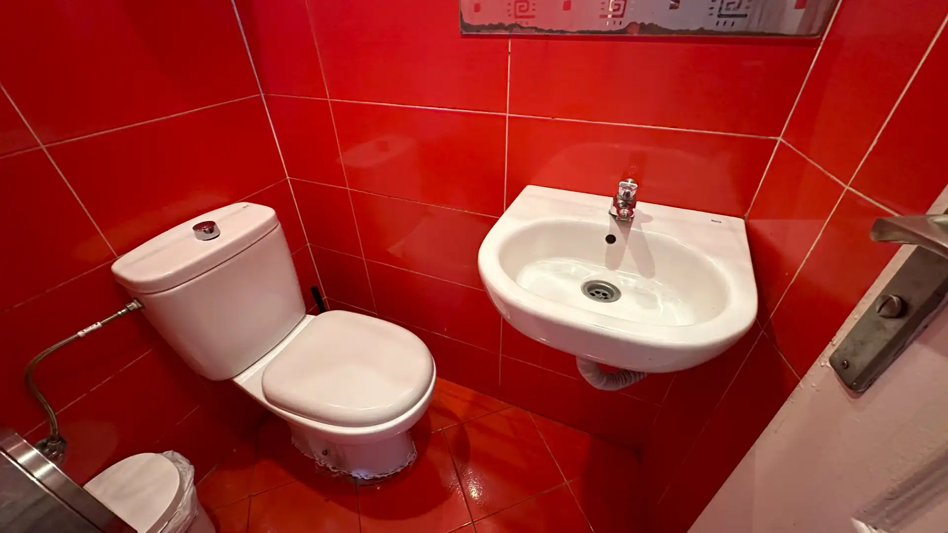 Baño de Local en traspaso en San Cristóbal de la Laguna con Aire acondicionado, Terraza y Amueblado