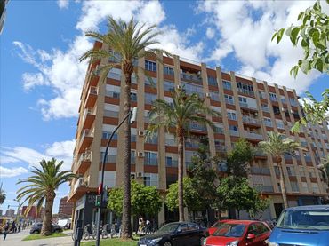 Aparcamiento en venta en Tomas De Villarroya, 1