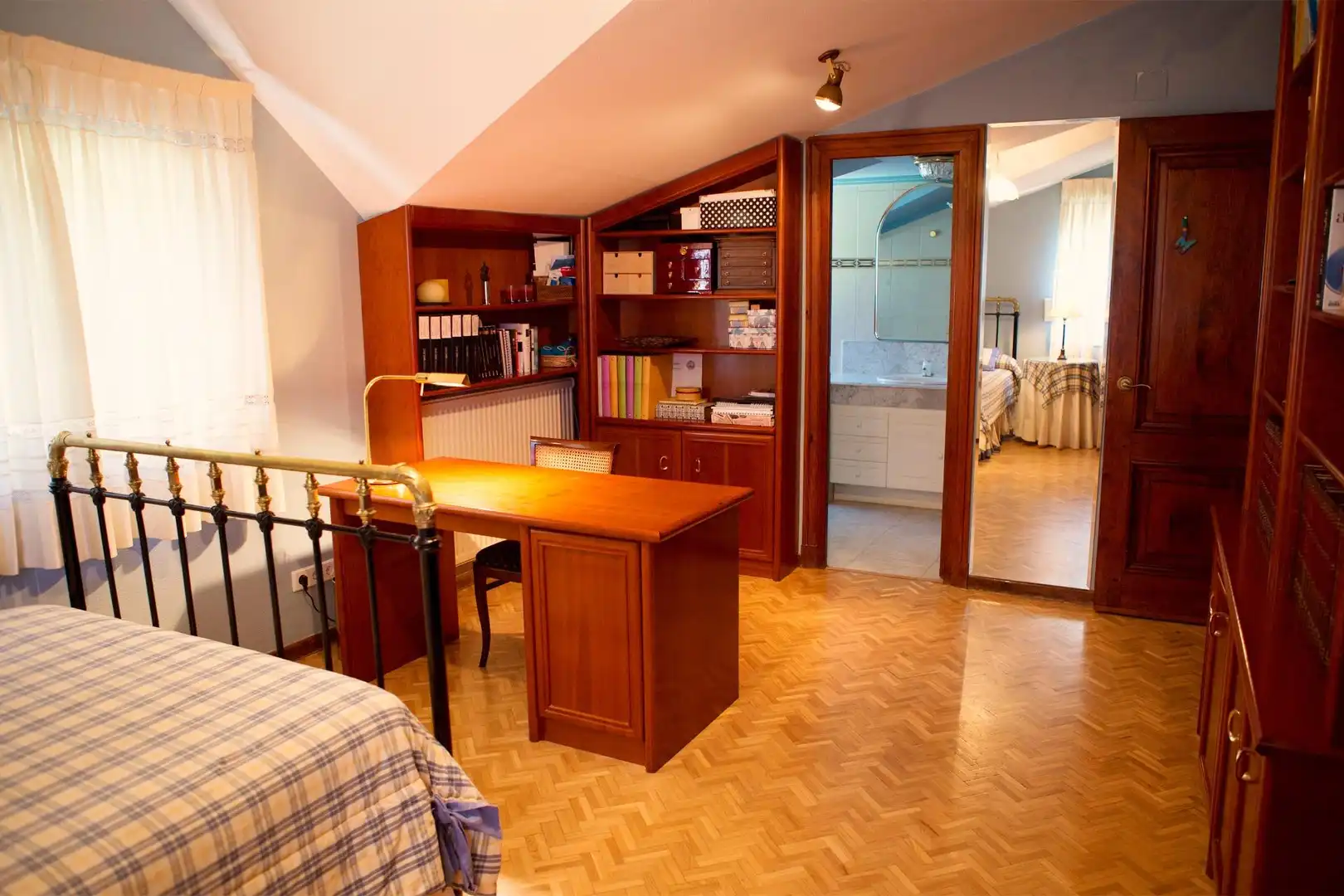 Bedroom of Houses for sale in Salamanca  with Heating and Terrace