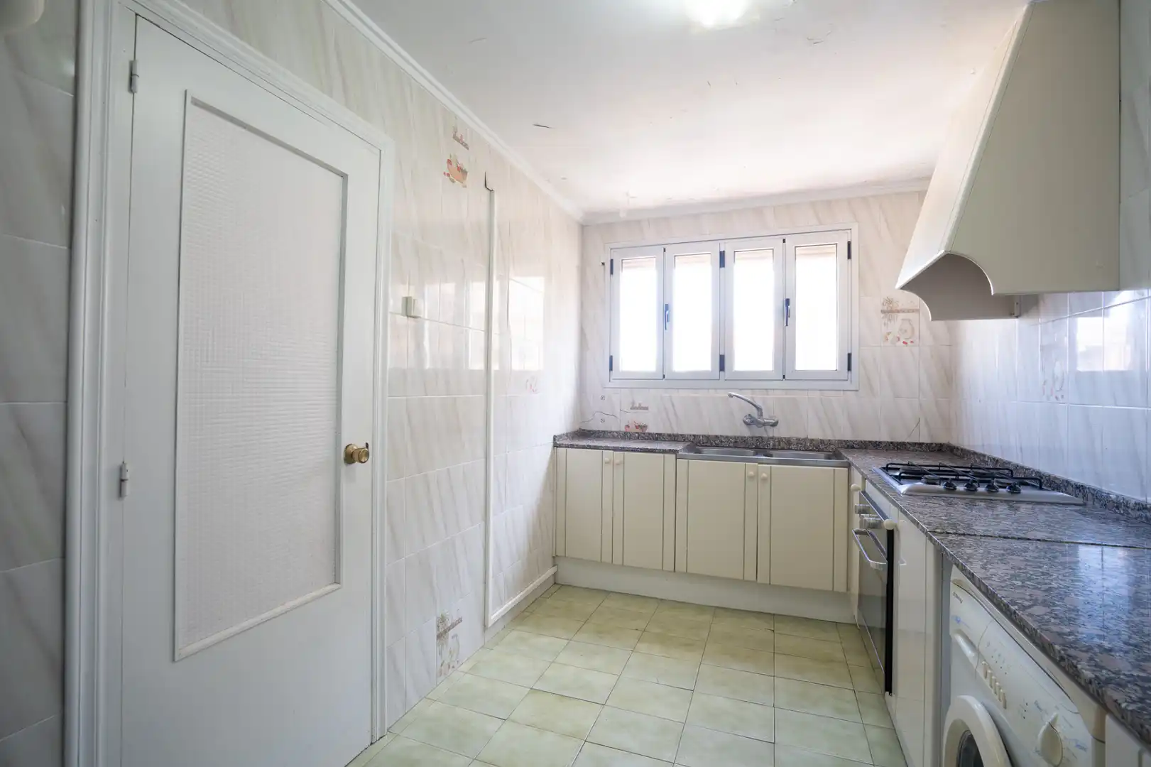 Cocina de Piso en venta en Valencia con Aire acondicionado, Calefacción y Jardín privado