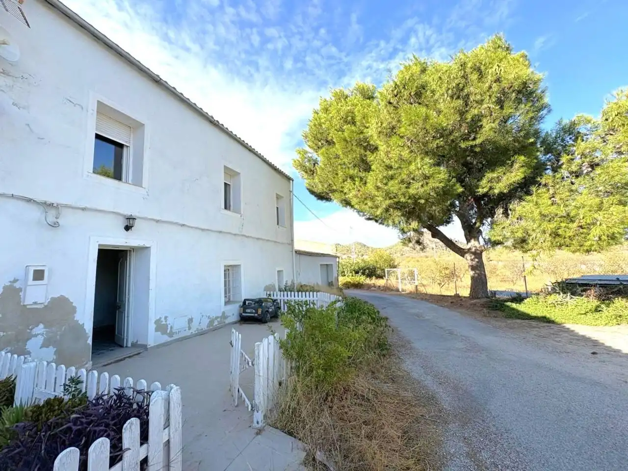 Außenansicht von Country house zum Verkauf in Monóvar  / Monòver mit Privatgarten, Terrasse und Schwimmbad