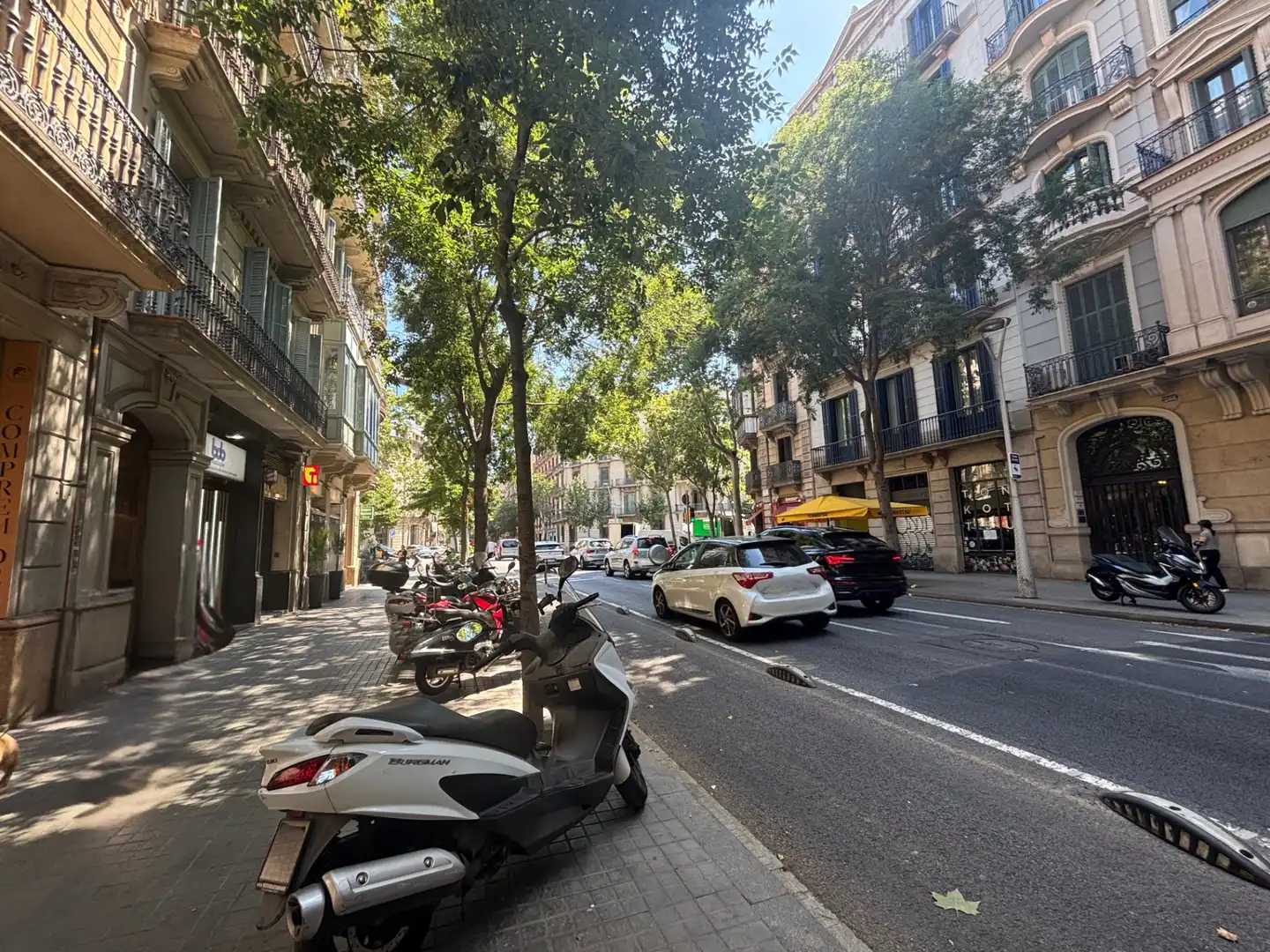 Office space with terrace to rent in Carrer de València 263, imagen 50