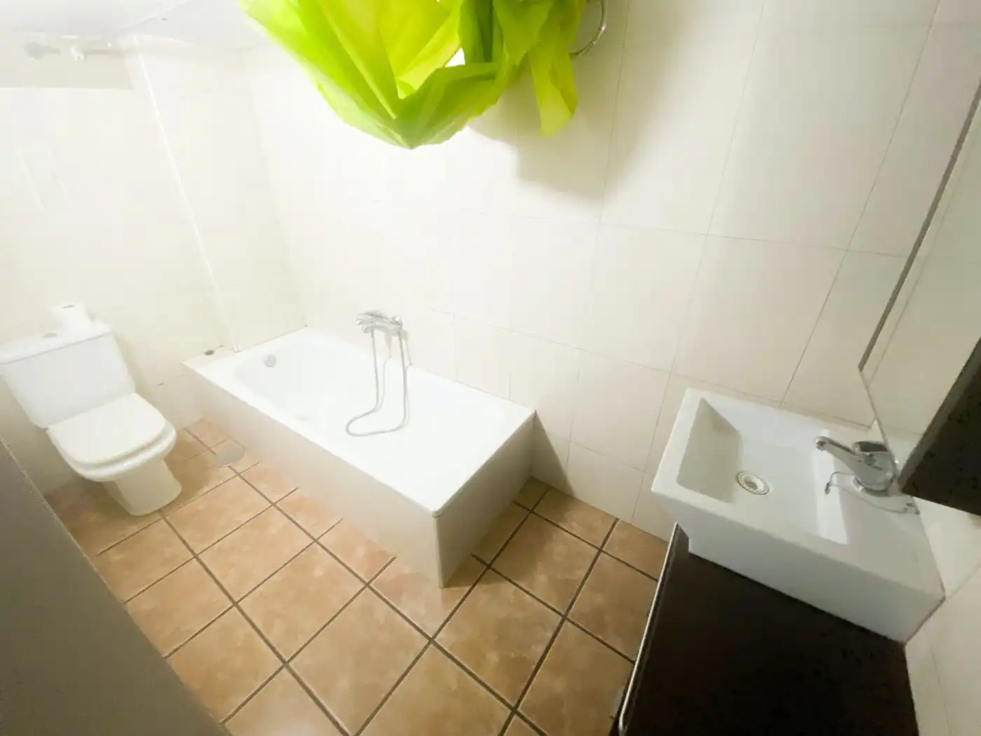 Bathroom of Garage for sale in Alicante / Alacant  with Alarm