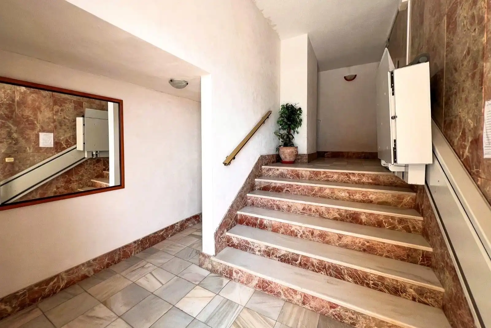 Apartamento con terraza en venta en Calle MAESTRO PARADA 5, imagen 23