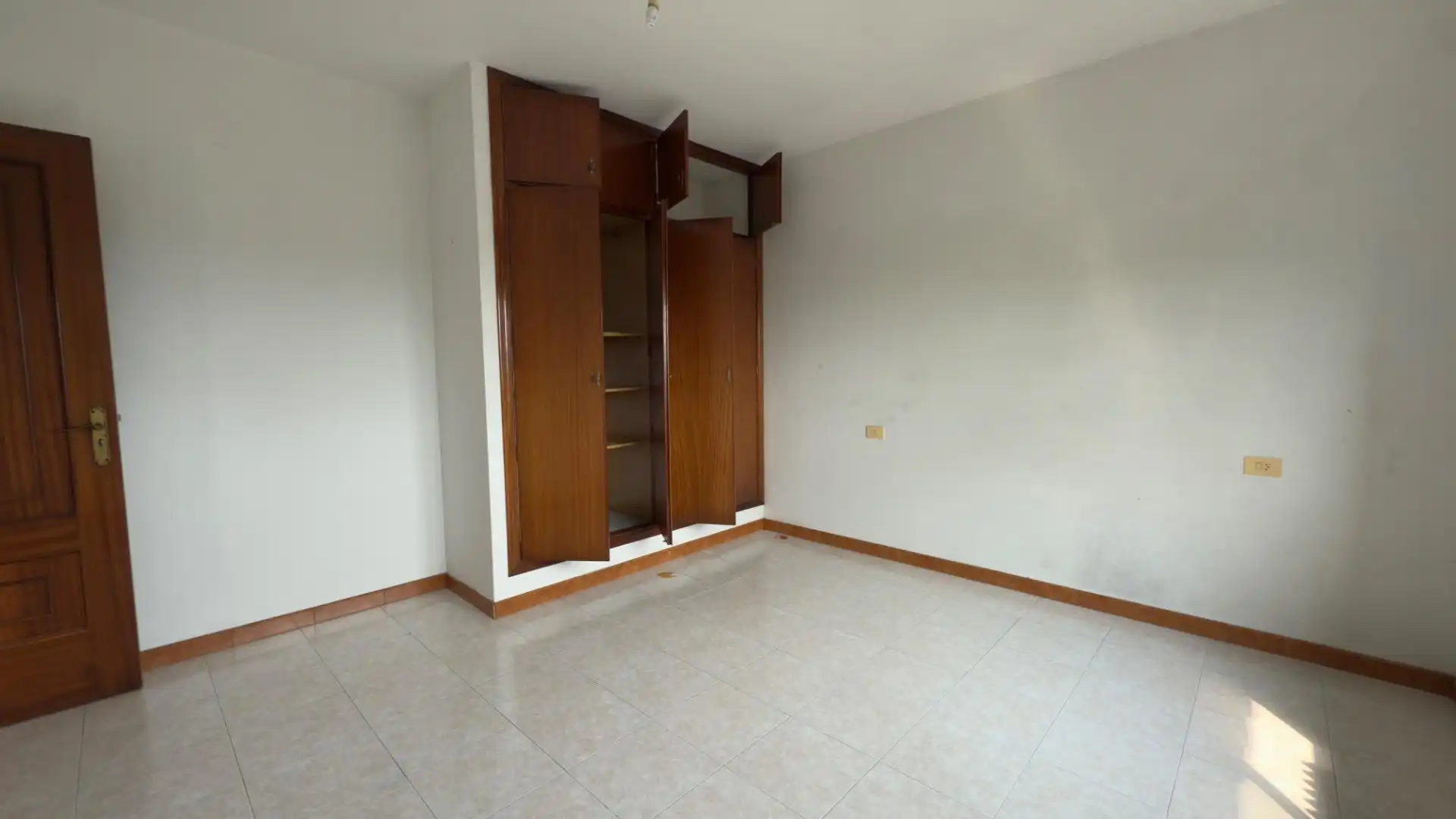 Habitación de Casa o chalet en venta en Avión con Calefacción, Jardín privado y Trastero