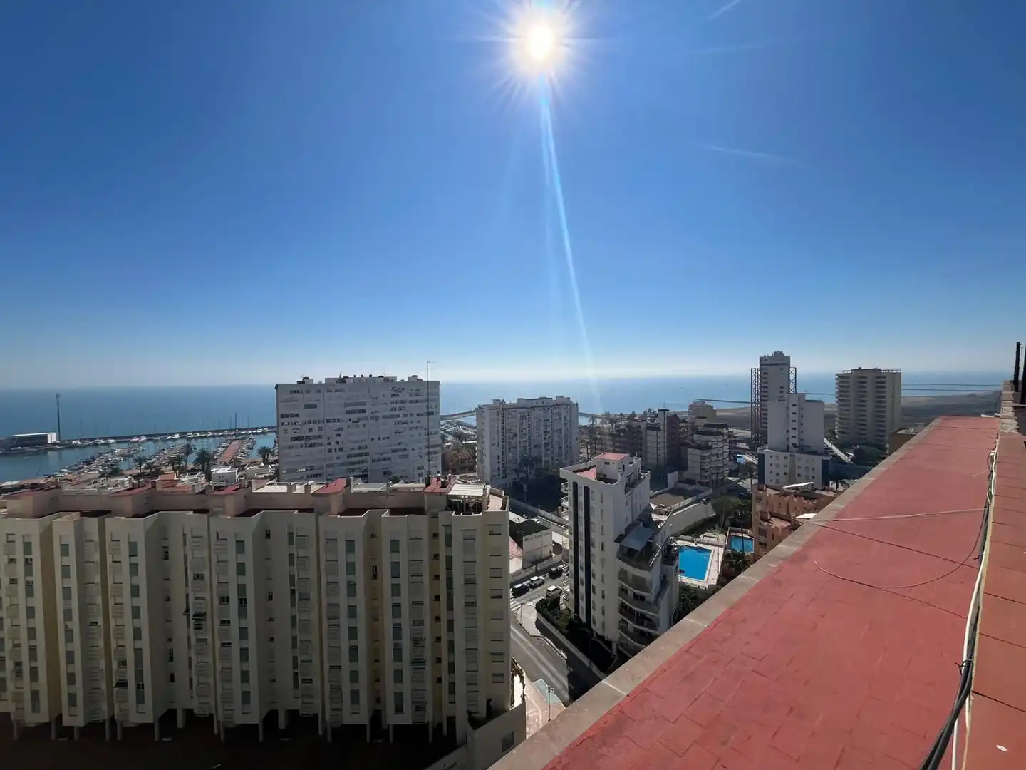Vista exterior de Casa o chalet en venta en La Pobla de Farnals con Terraza, Amueblado y Piscina comunitaria