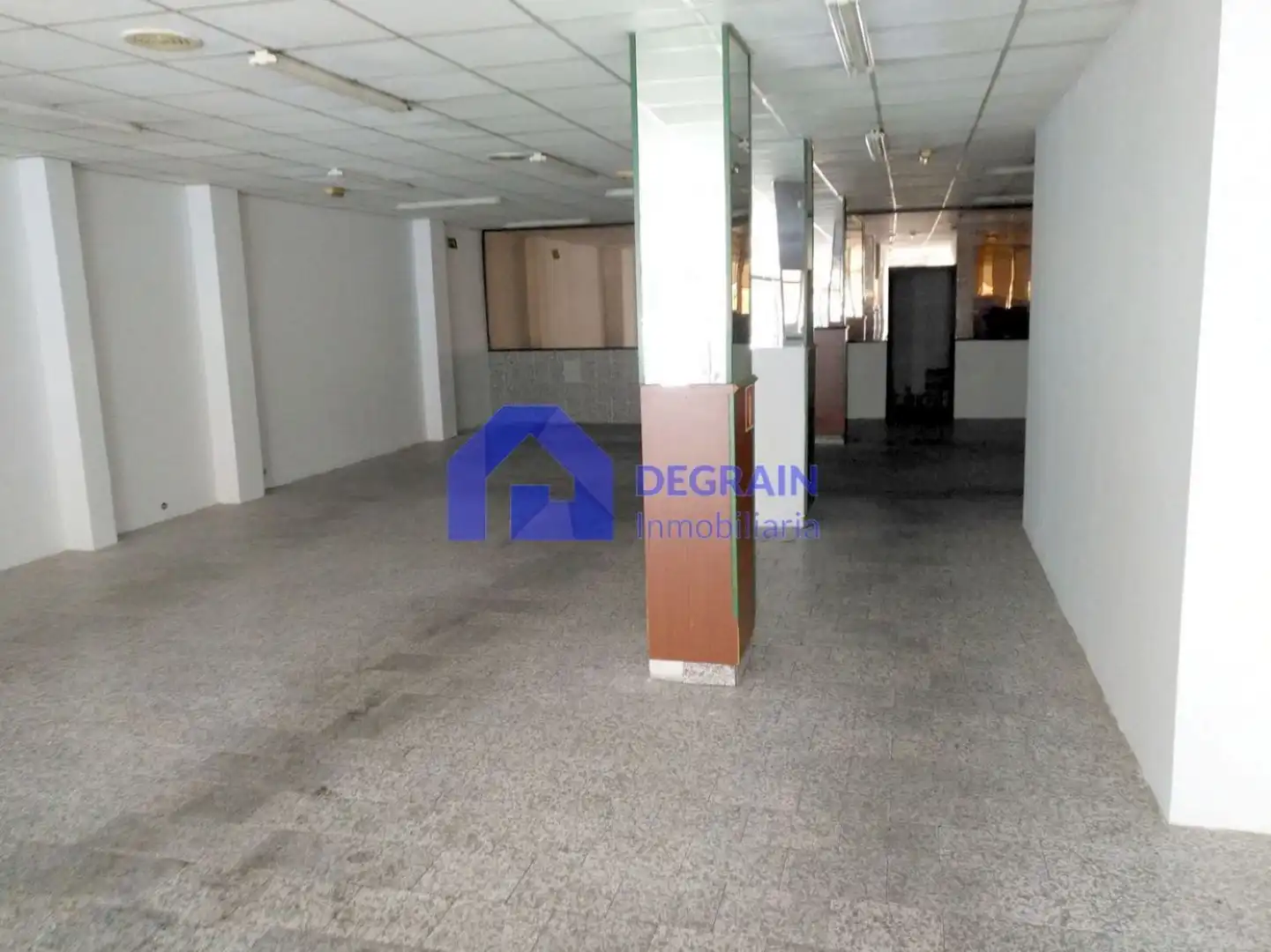 Local de lloguer en Sur