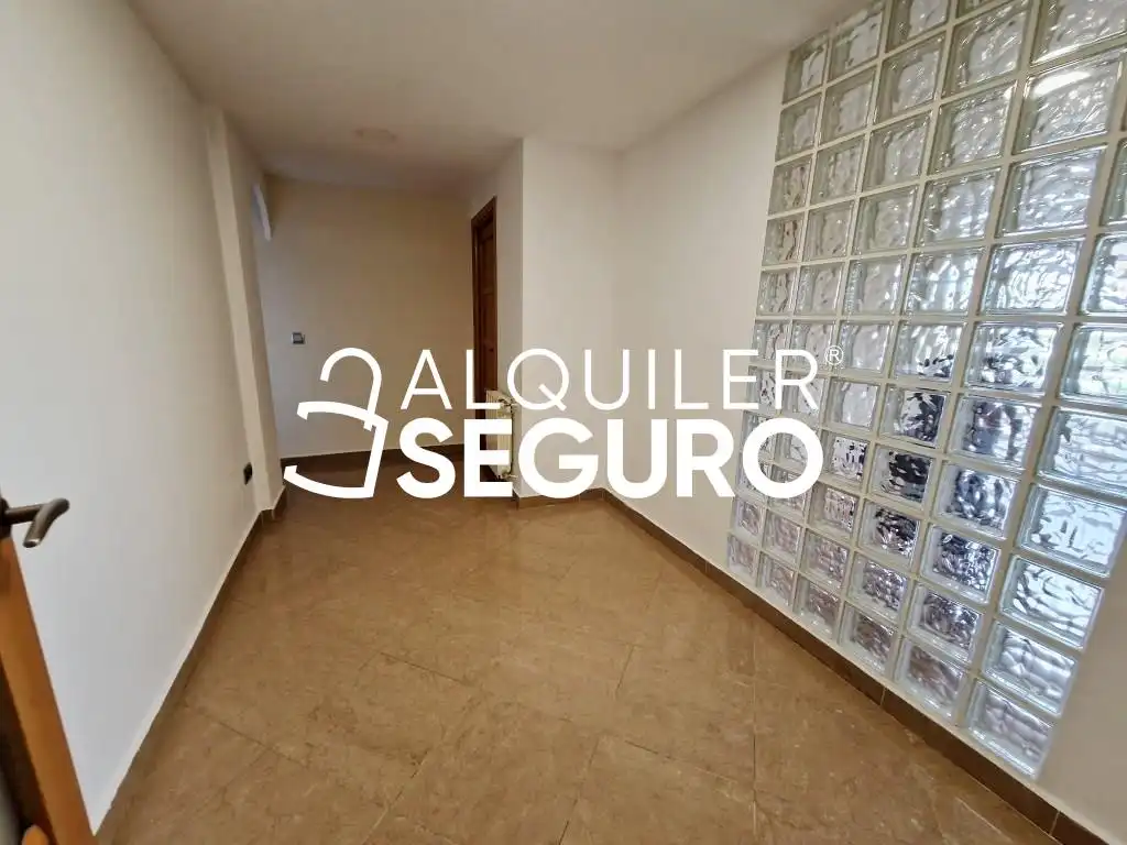 Wohnung zur Miete in Móstoles mit Klimaanlage und Heizung
