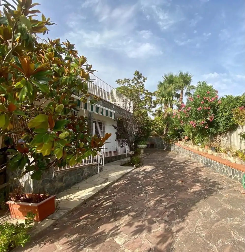 Vista exterior de Casa o xalet en venda en Lloret de Mar amb Aire condicionat, Calefacció i Jardí privat