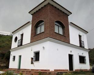 Vista exterior de Finca rústica en venda en Iznate amb Piscina i Moblat