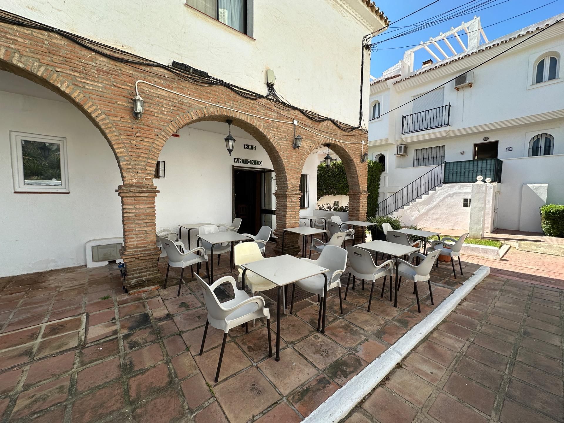 Terrassa de Local en venda en Mijas amb Terrassa i Moblat