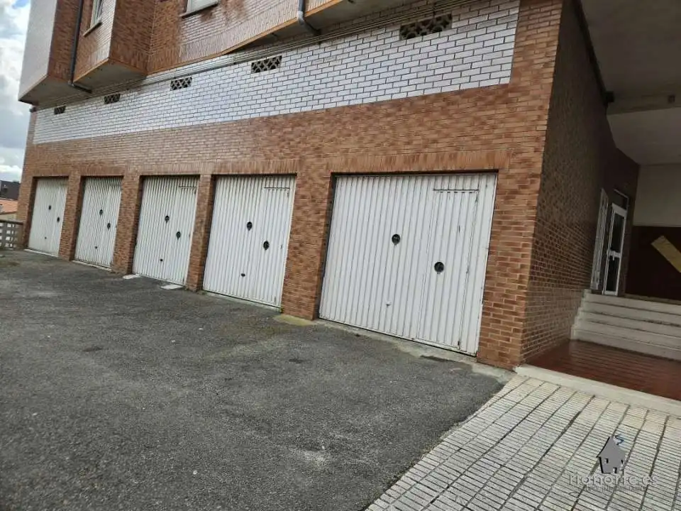 Parking de Piso en venta en Avilés con Calefacción