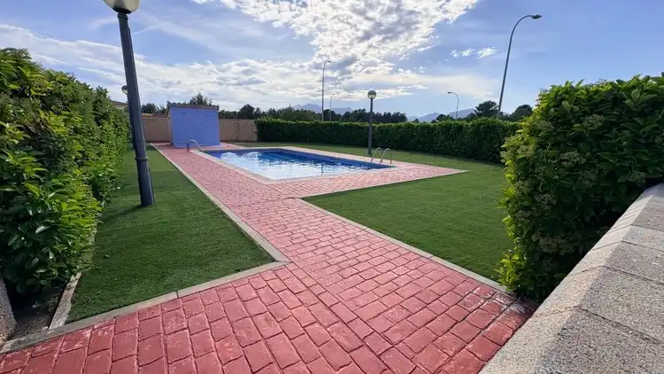 Piscina de Apartament en venda en Mont-roig del Camp amb Aire condicionat i Piscina comunitària