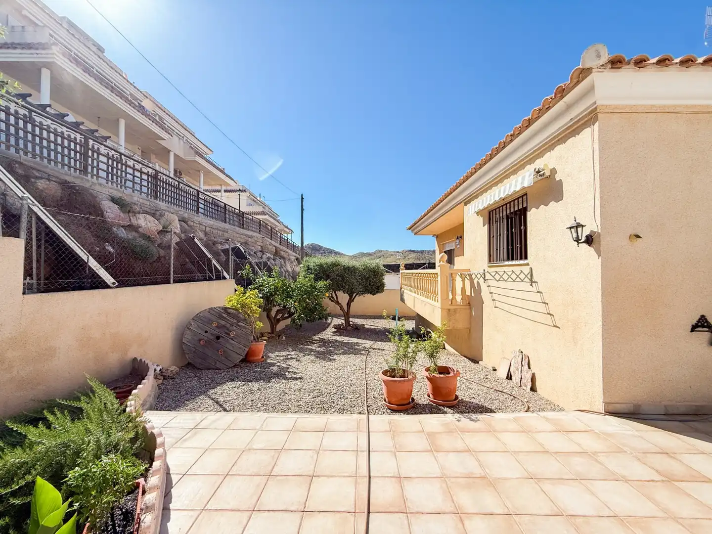 Vista exterior de Casa o chalet en venta en Águilas con Terraza, Trastero y Piscina