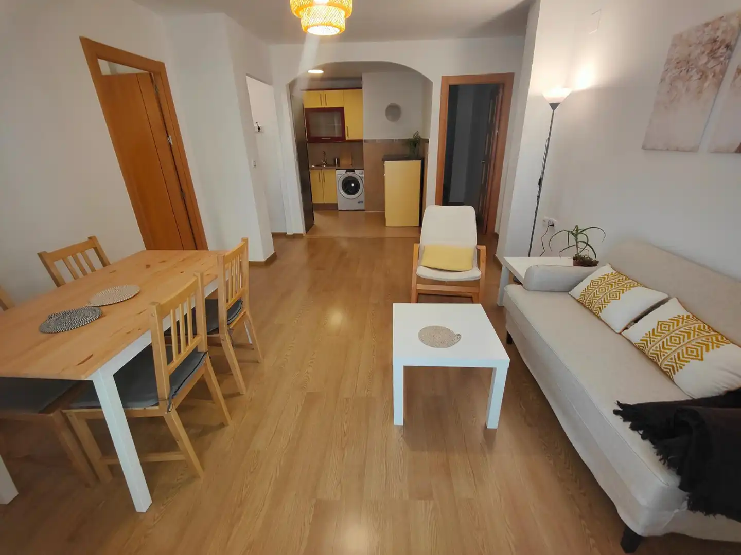 Living room of Flat for rent in Granada  with Air Conditioner, Heating and Furnished