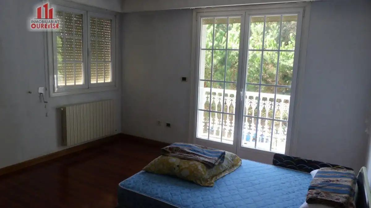 Bedroom of Houses for sale in Ourense Capital   with Heating, Terrace and Storage room