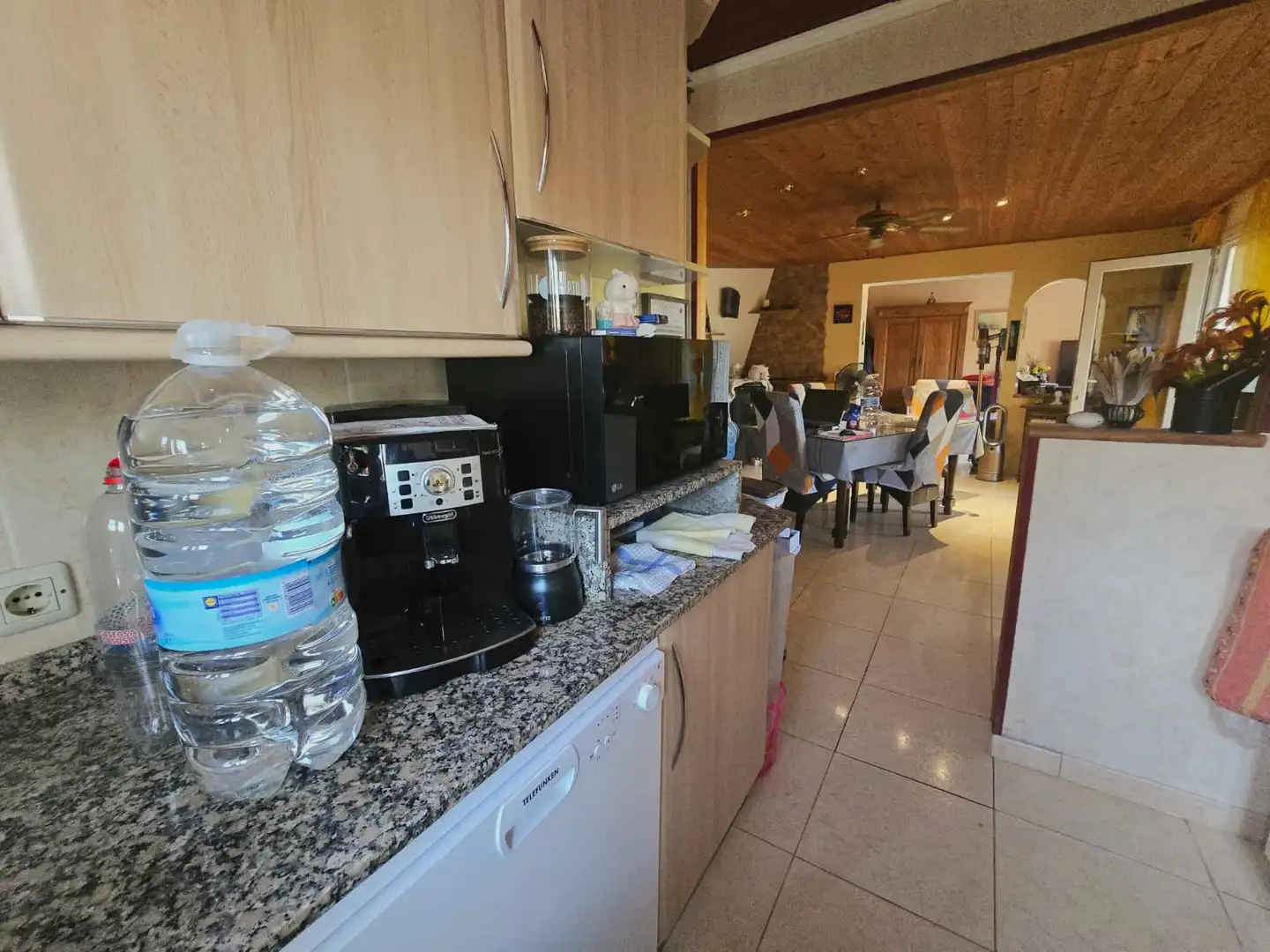 Cuina de Casa o xalet en venda en Mont-roig del Camp amb Jardí privat, Traster i Piscina