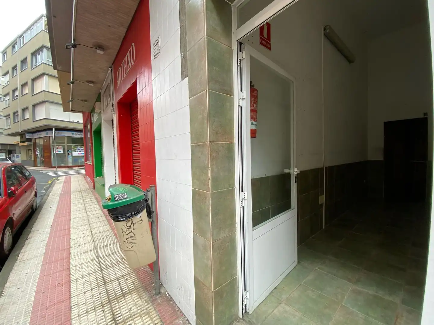 Local comercial en alquiler en Rúa Farmacéutico Manuel Fernández Llamazares 9, imagen 16