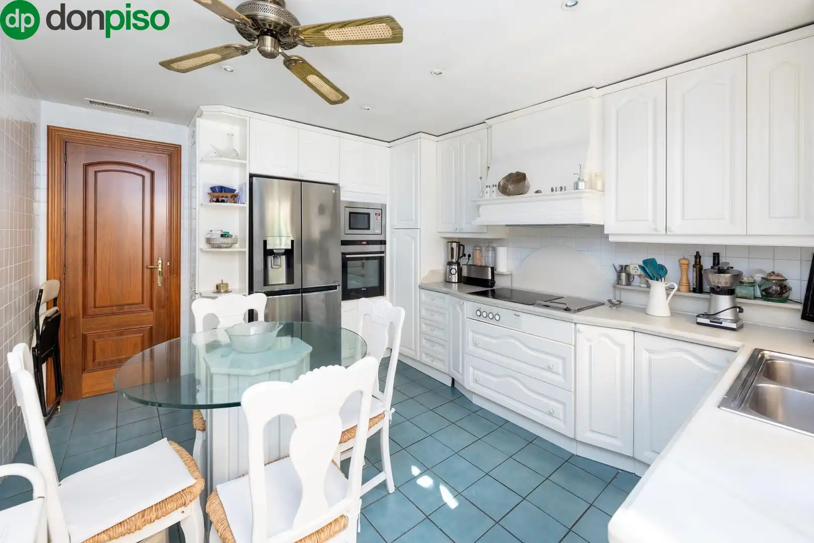 Kitchen of Detached homes for sale in Granada  with Air Conditioner, Heating and Private garden